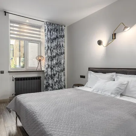 Moderns Un Kluss Dzivoklis 41 M2 Apartment
